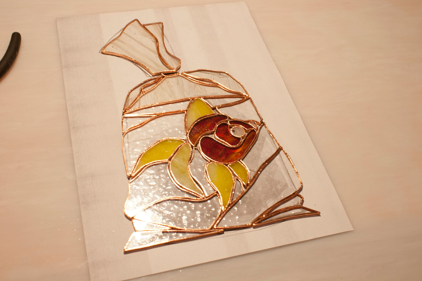 Digital pattern PSD SVG Goldfish in a package Stained glass suncatcher, Home decoration from Ukraine