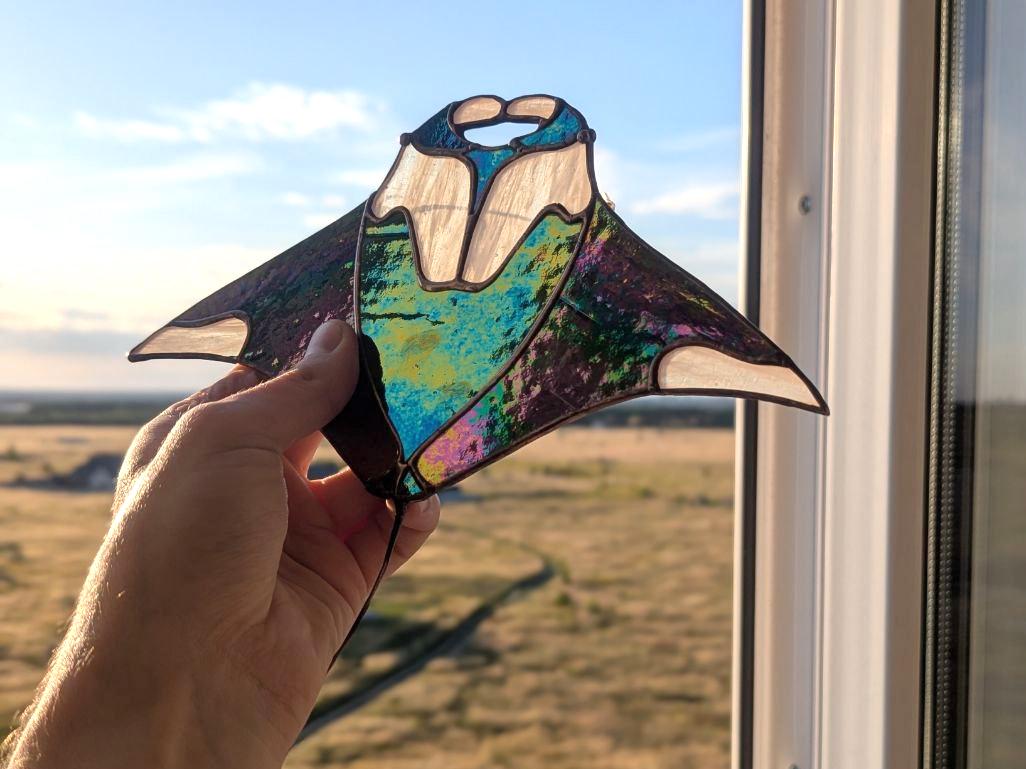 Manta Ray Stained Glass Suncatcher — Ocean Window Hanging, Marine Life Gift, Coastal Decor